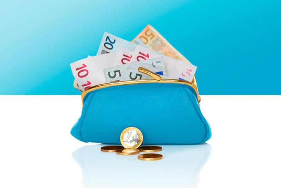 Foreign money exchange.