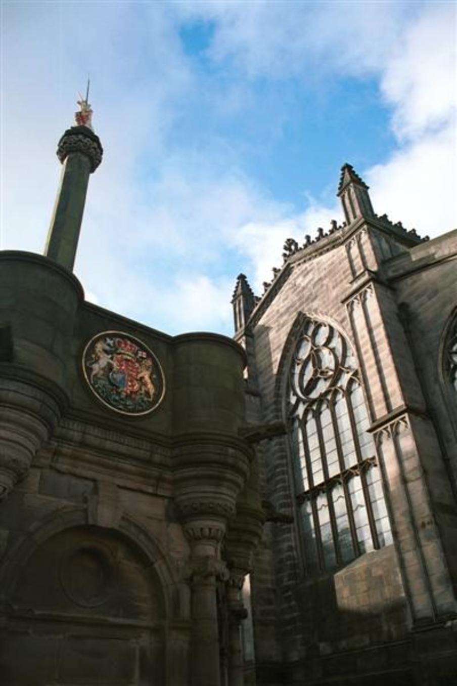 The Mercat Cross - the meeting point for Mercat Tours