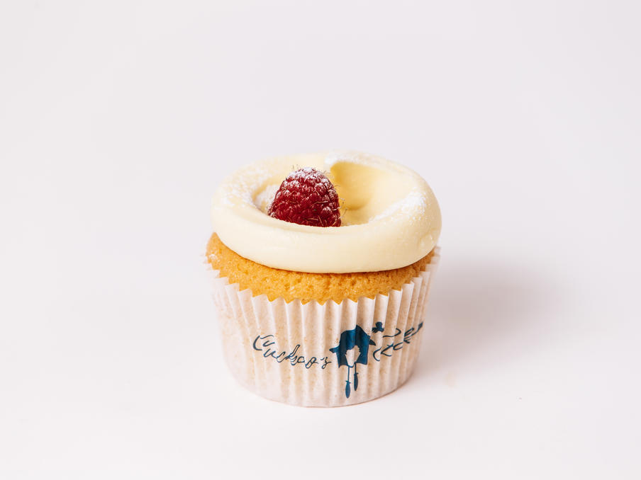 Award-Winning Raspberry & White Chocolate Cupcake