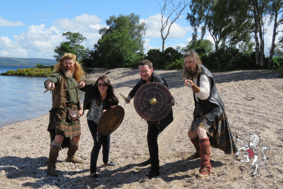 Our guests were transported to a tranquil island in the middle of a loch by a fleet of speedboats.  They enjoyed a surprise clan battle, a demonstration on how to wear the kilt, a display of traditional clothing and Scottish weapons and then had a luxury picnic.
