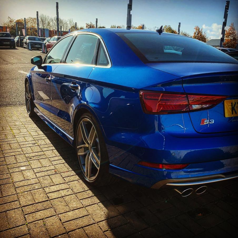 S3 Saloon