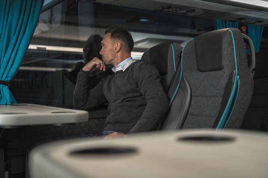 FTS Business travel on coach